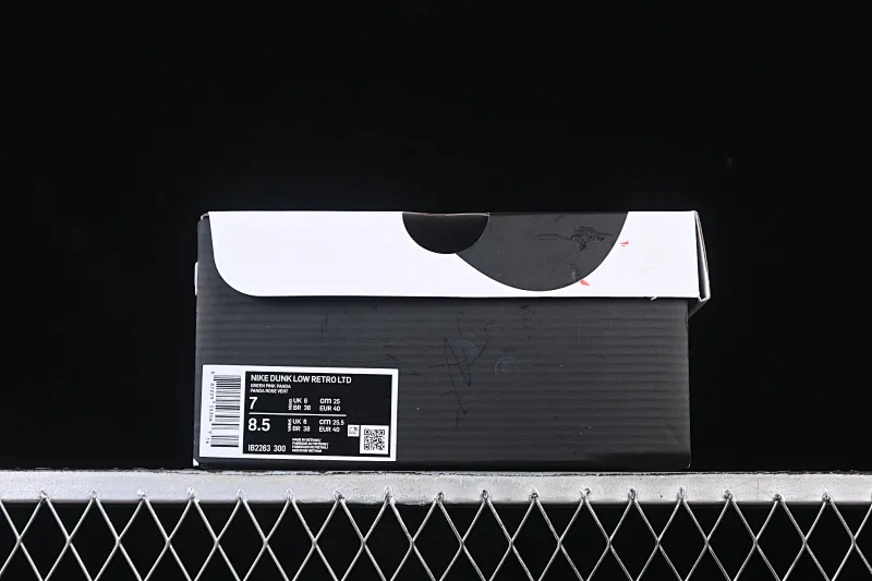 All Categories Nk SB Dunk Series Nk SB Dunk Low Low-top sneakers Nike Dunk Low "Panda" Colorful Panda Low-top casual sneakers IB2263-300